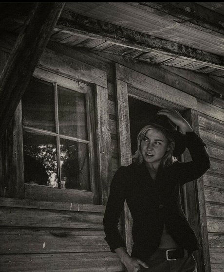 Nicole Coenen star érotique photo