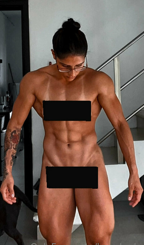 seuls les fans potelés beaux nus galeries