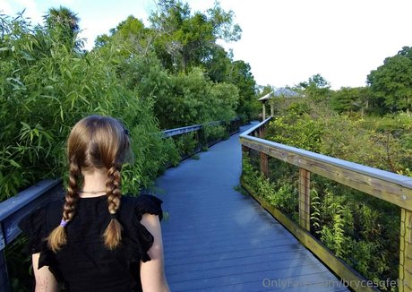 brycesgfelle art modèle galeries