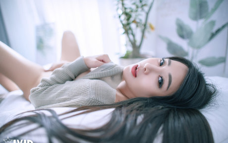 Lelewu modèle magnifique des photos