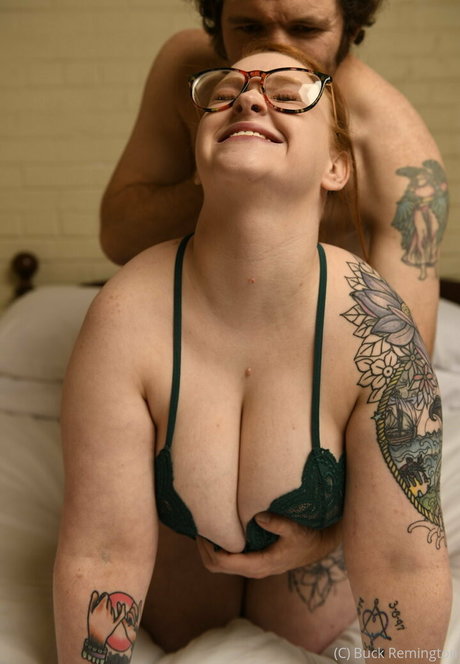 épouse pute onlyfans érotique chaud photo