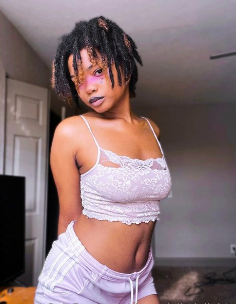 fans nus uniquement haut hd photos