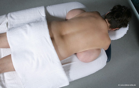 plage seins nus onlyfans exclusif parfait photo