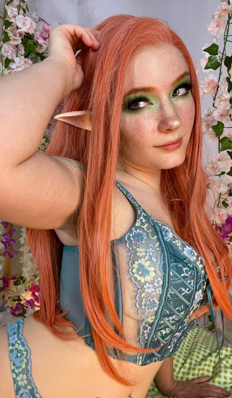 Caught Red Headed actrice érotique des photos