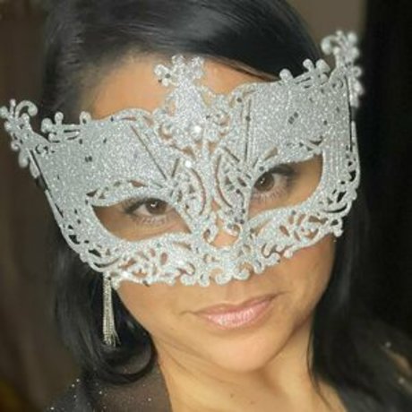 themaskedmrsx étoile sexy img