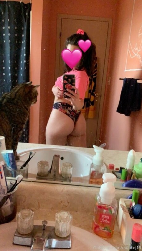 bébé nu onlyfans exclusif img