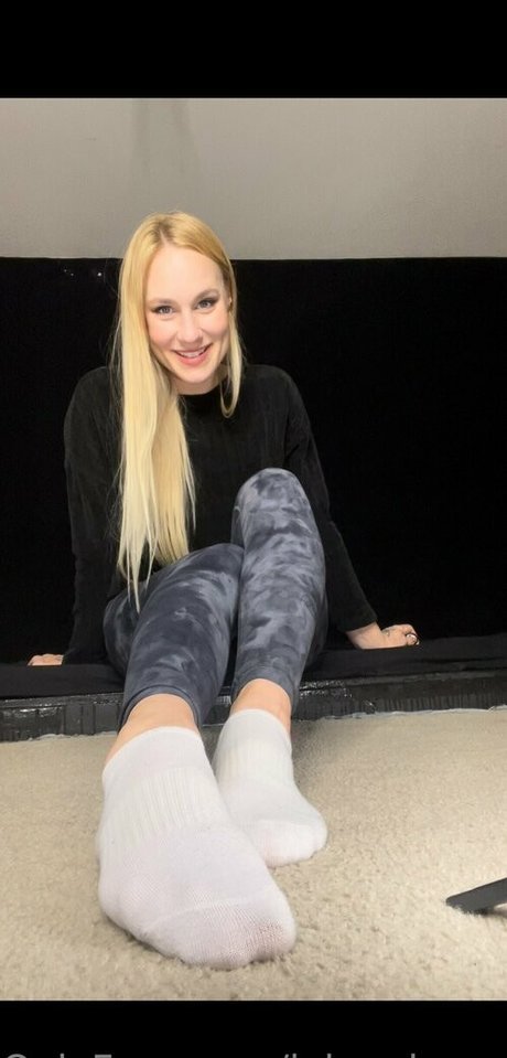 fans de gros seins asiatiques uniquement chaud nu image