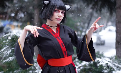 blonde aux gros seins onlyfans chaud belle archive