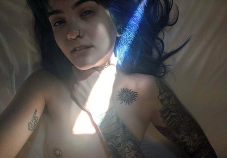 actrice onlyfans nus hd images