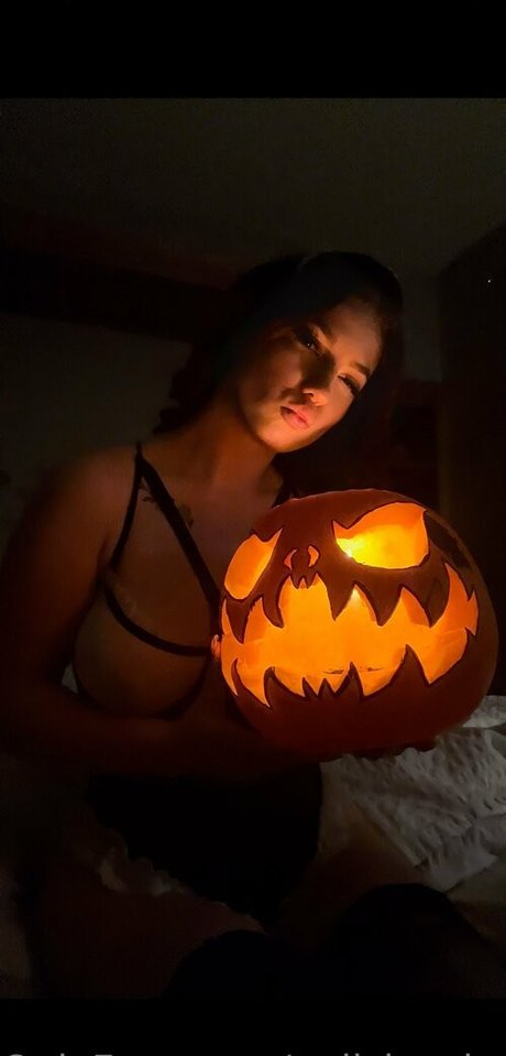 polish princess actrice sexy image