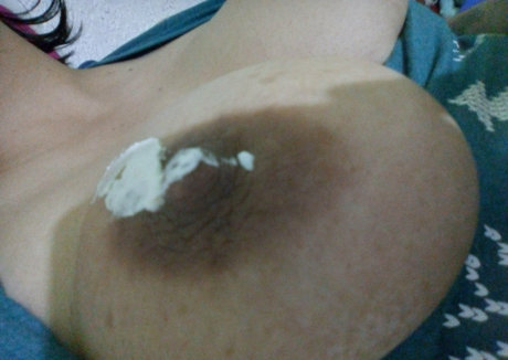 elenagr33n modèle érotique img