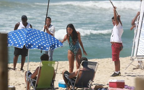 Emanuelle Araujo actrice nue des photos