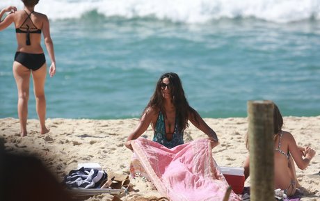 Emanuelle Araujo actrice photos