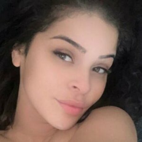 nisje mm star du porno en haute qualité archive