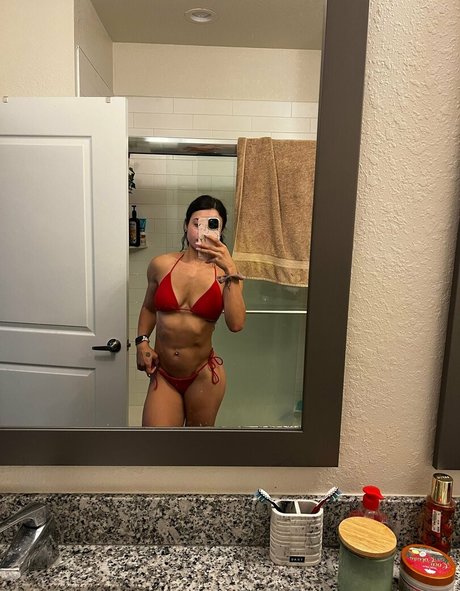 xxloy nus étoiles des photos