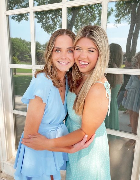 grand-mère onlyfans top sympa des photos