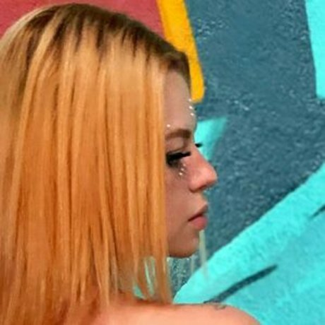 waifu nextdoor étoile gratuite collection