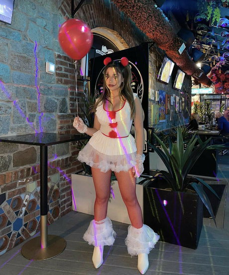 Angieespinozzza modèle xxx galerie