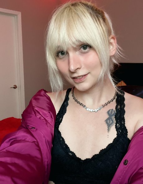 RoseWaltzEX actrice parfaite galerie