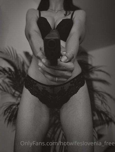 hotwifeslovenia free modèle adulte galerie