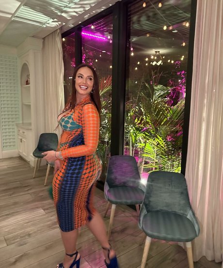 Yesjulz star exclusive images