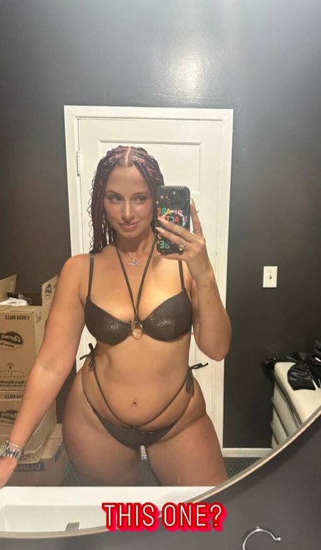 Yesjulz nus star du porno des photos