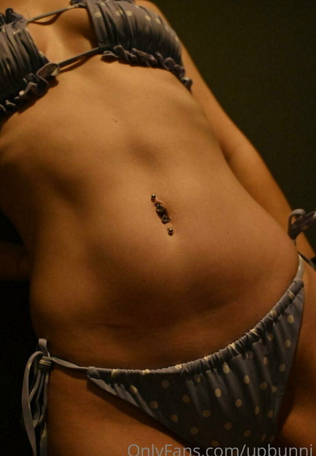 upbunni actrice de nus galerie