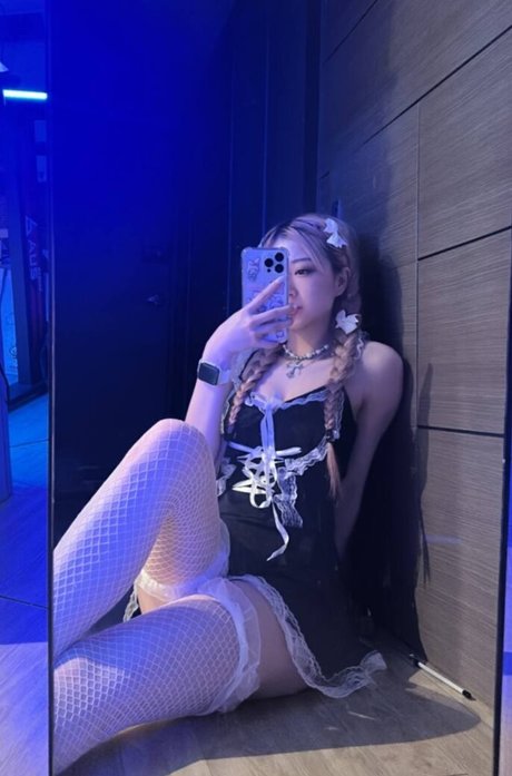 chaton potelé uniquementfans sexe nu archive