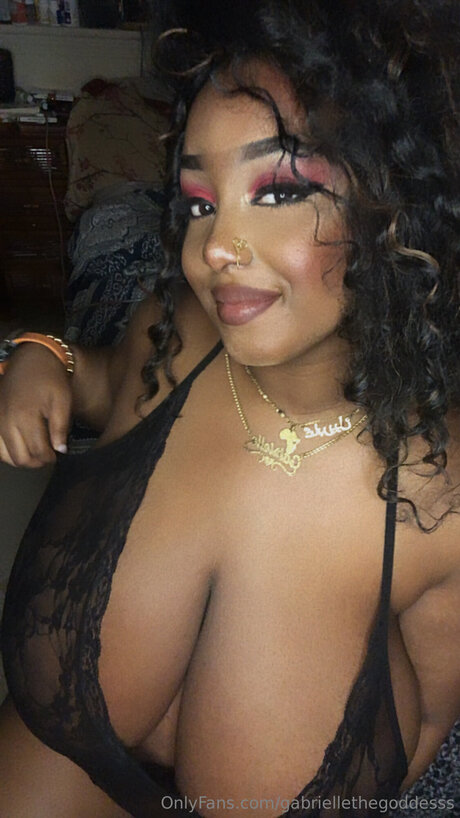 gabriellethegoddesss actrice érotique images