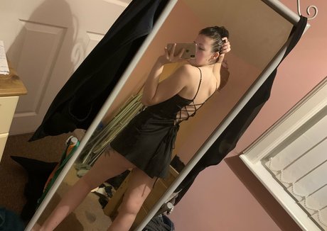 cara99xx star du sexe archive