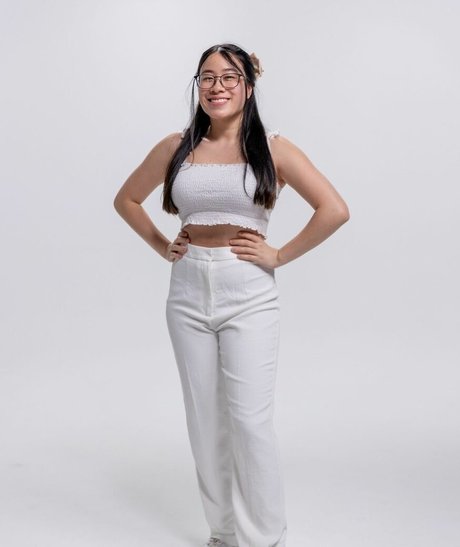 Oasisonoverwatch star du porno exclusive photos