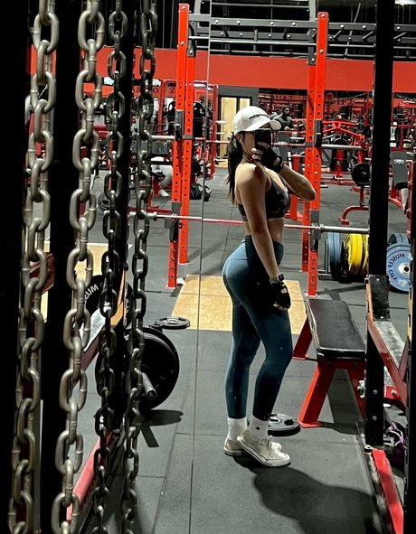 Oasisonoverwatch modèle pornographique des photos