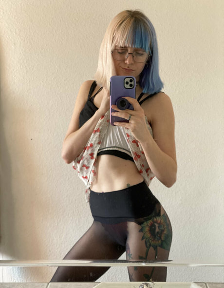 lingerie blanche onlyfans belle hd archive