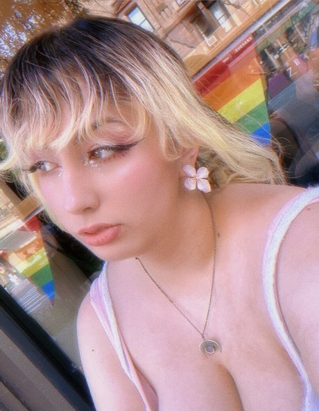 PixlSugr star exclusive image