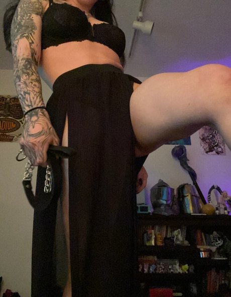 pom-pom girl nue onlyfans chaud érotique image