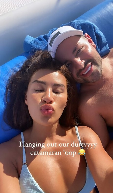 Montana Brown actrice chaude images