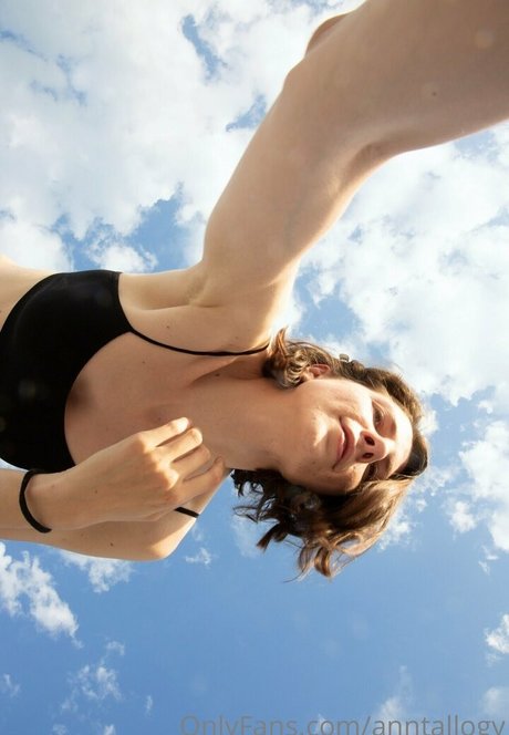 cuisses épaisses onlyfans art sexy photo