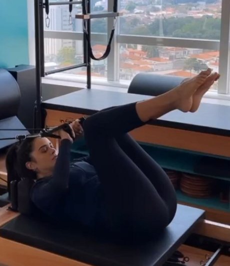 Lara Nobre star du porno nue photos