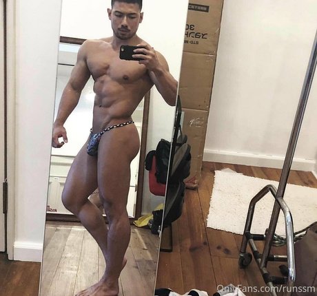 rousse aux gros seins onlyfans nu sympa photo