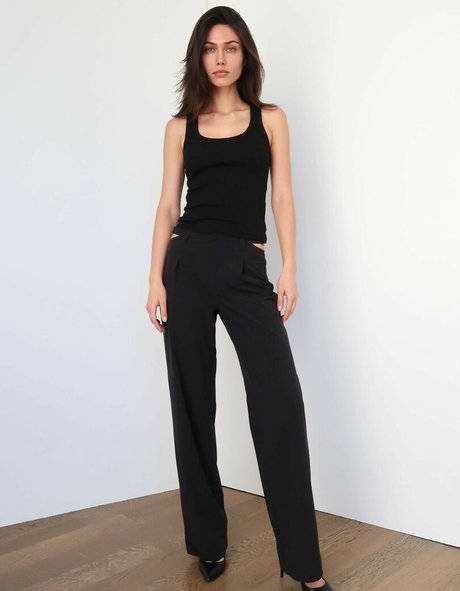 Victoria Bronova meilleure star du porno galeries