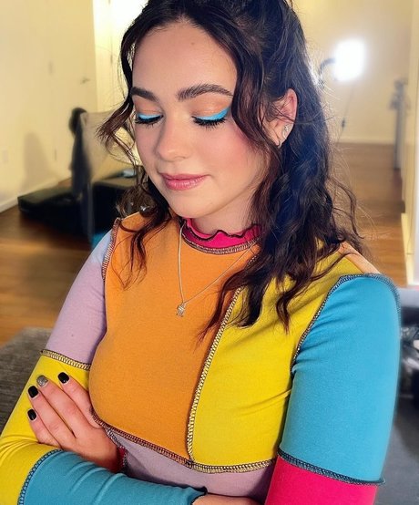 Mary Mouser étoile parfaite photos