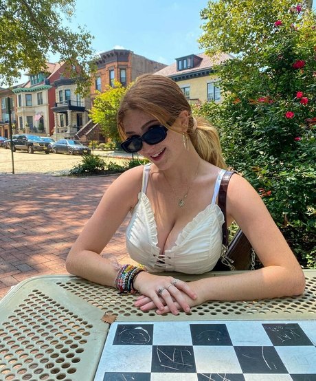 notemilyb haut étoile galerie