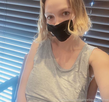 angeliquesagevip actrice de sexe des photos