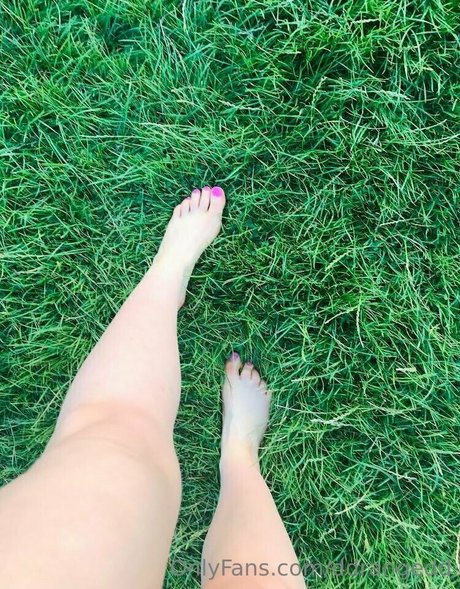 rawwbuns actrice chaude img