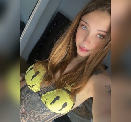 grand-mère onlyfans art xxx galerie