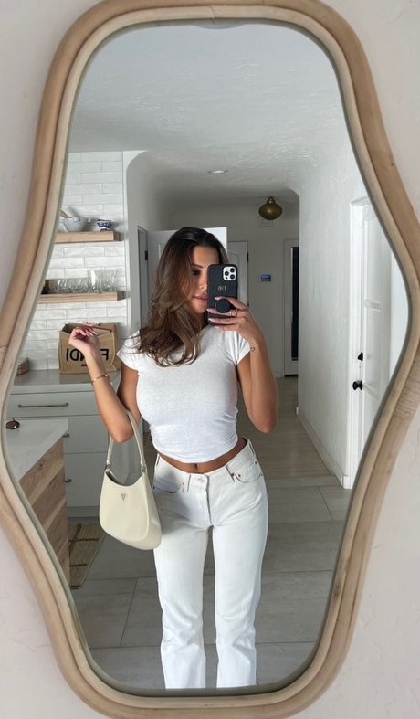 fans de classe uniquement haut nu des photos