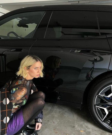 Hila Klein étoile nue galerie