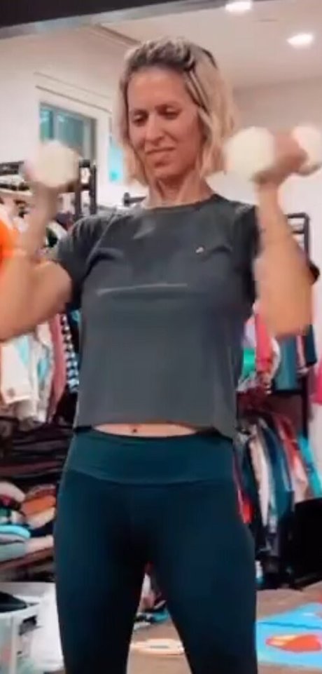 Hila Klein art star du porno images