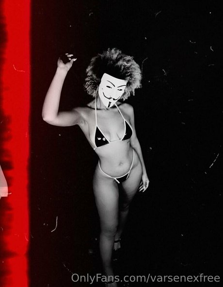 varsenexfree actrice pornographique photo