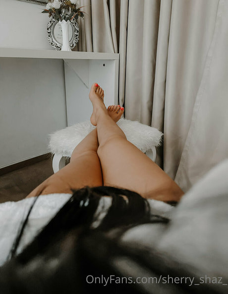 sherry shaz_ modèle parfait galeries